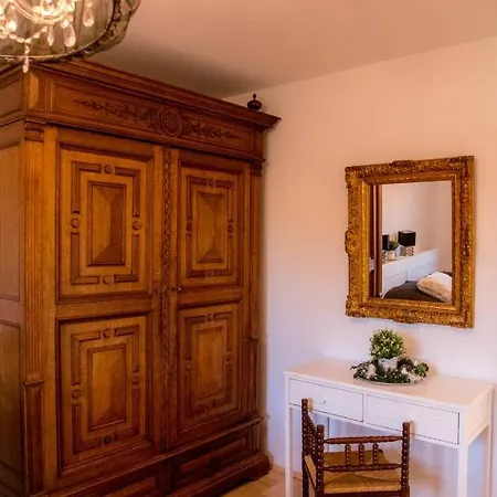 فندق مبيت وإفطار Nowy Dom Polska